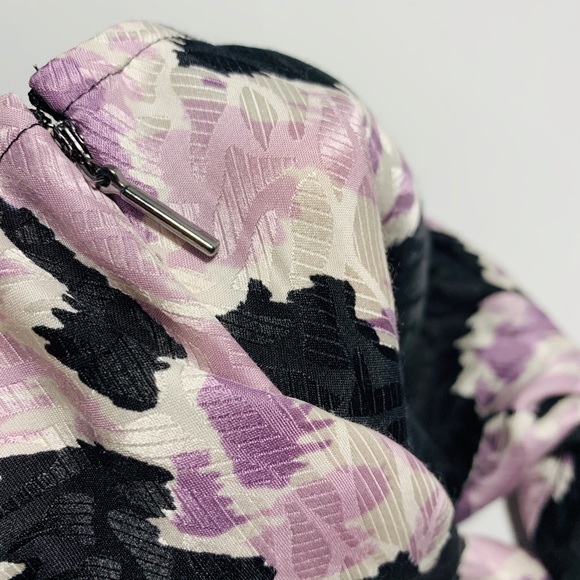 NEW/ REBECCA TAVLOR Slik V Neck Top💗 - Picture 5 of 6